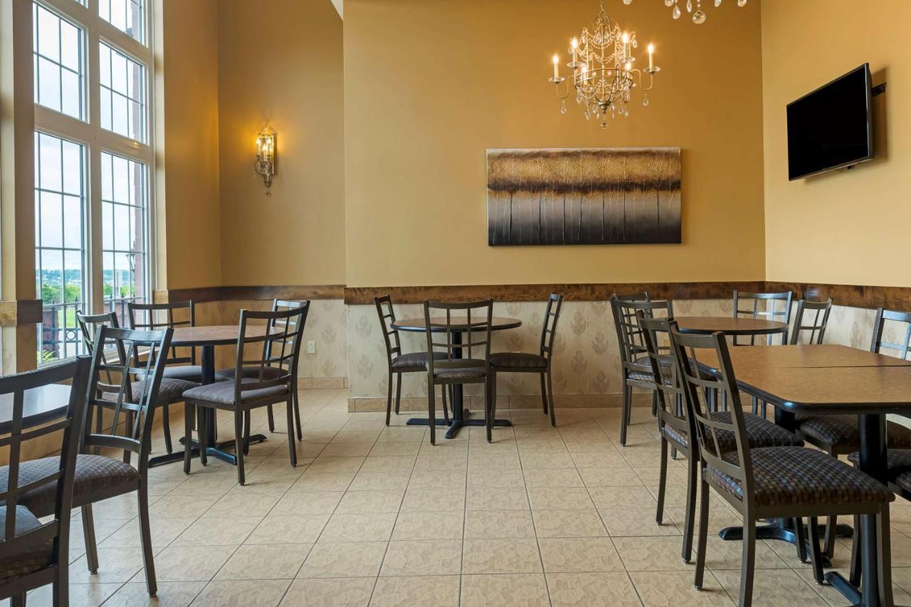 Best Western Plus Grand-Sault Hotel & Suites Esterno foto