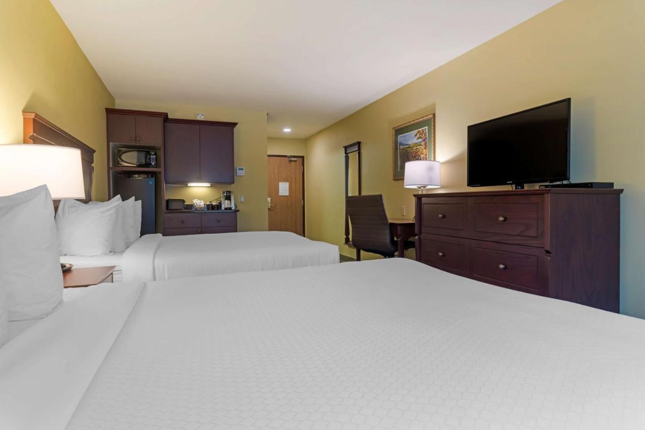 Best Western Plus Grand-Sault Hotel & Suites Esterno foto