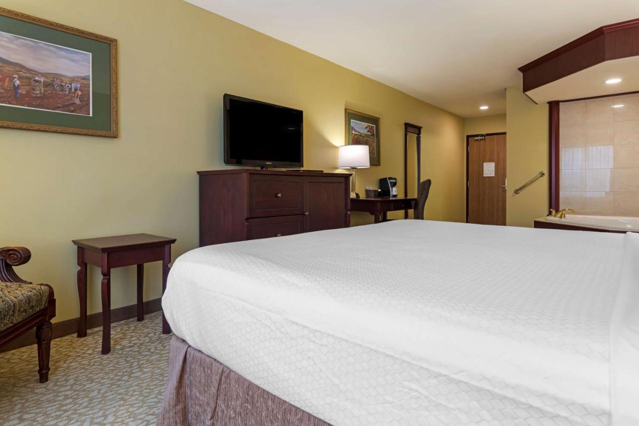 Best Western Plus Grand-Sault Hotel & Suites Esterno foto