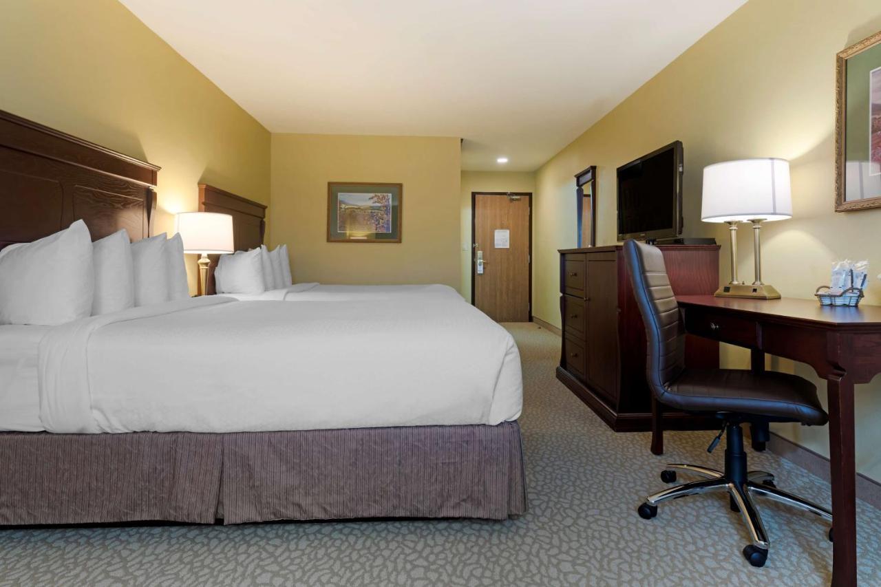 Best Western Plus Grand-Sault Hotel & Suites Esterno foto