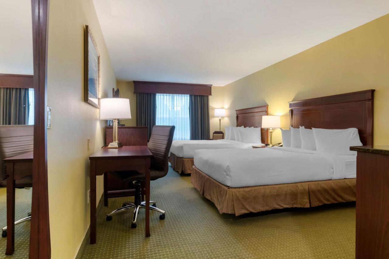 Best Western Plus Grand-Sault Hotel & Suites Esterno foto
