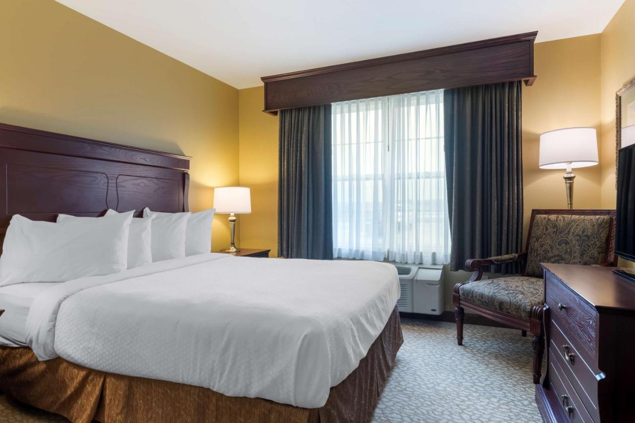 Best Western Plus Grand-Sault Hotel & Suites Esterno foto