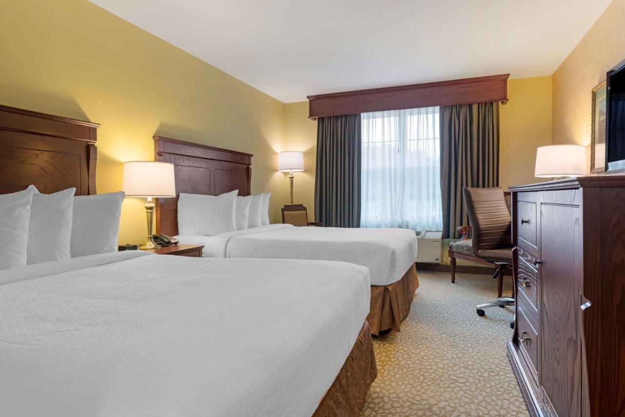 Best Western Plus Grand-Sault Hotel & Suites Esterno foto