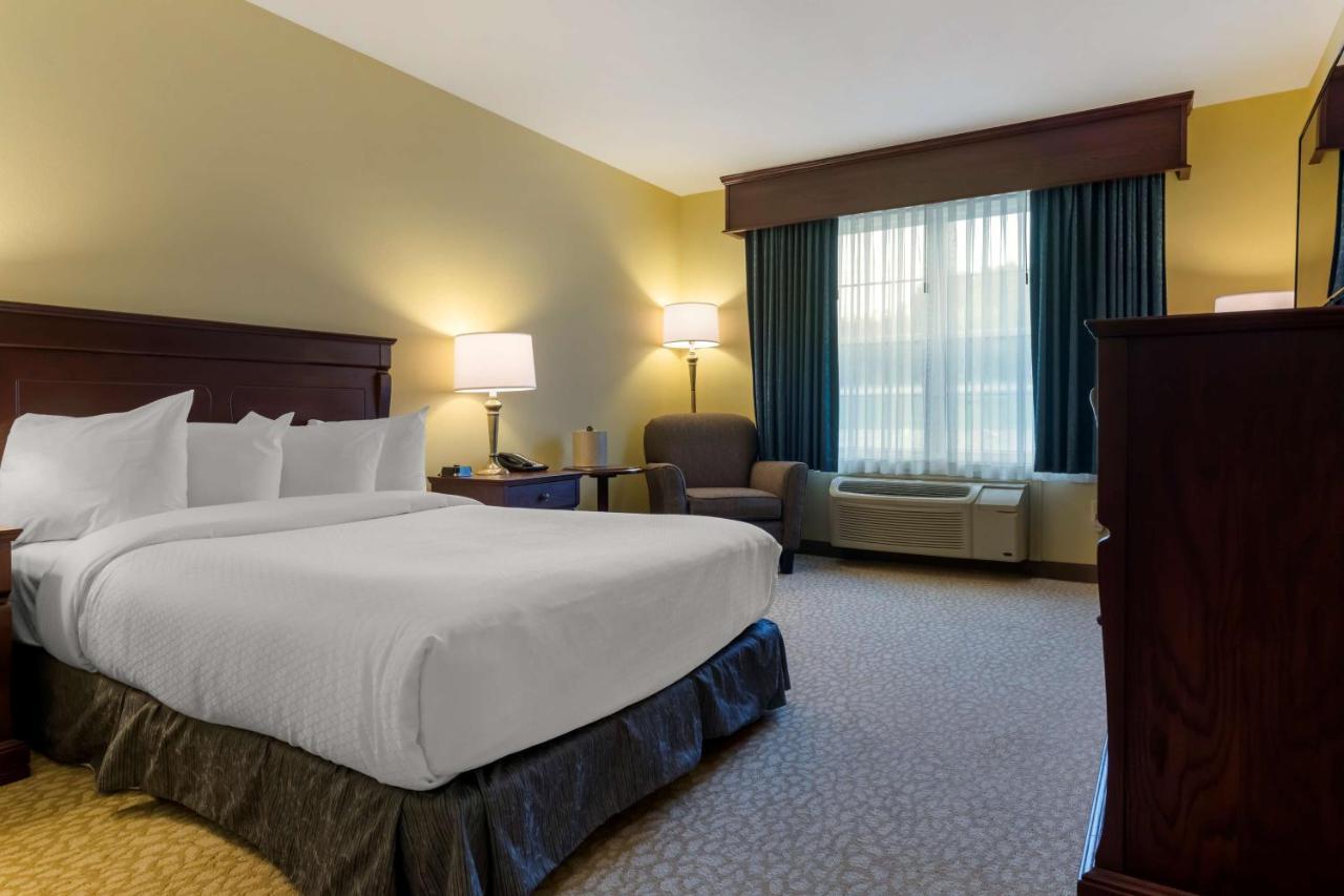 Best Western Plus Grand-Sault Hotel & Suites Esterno foto
