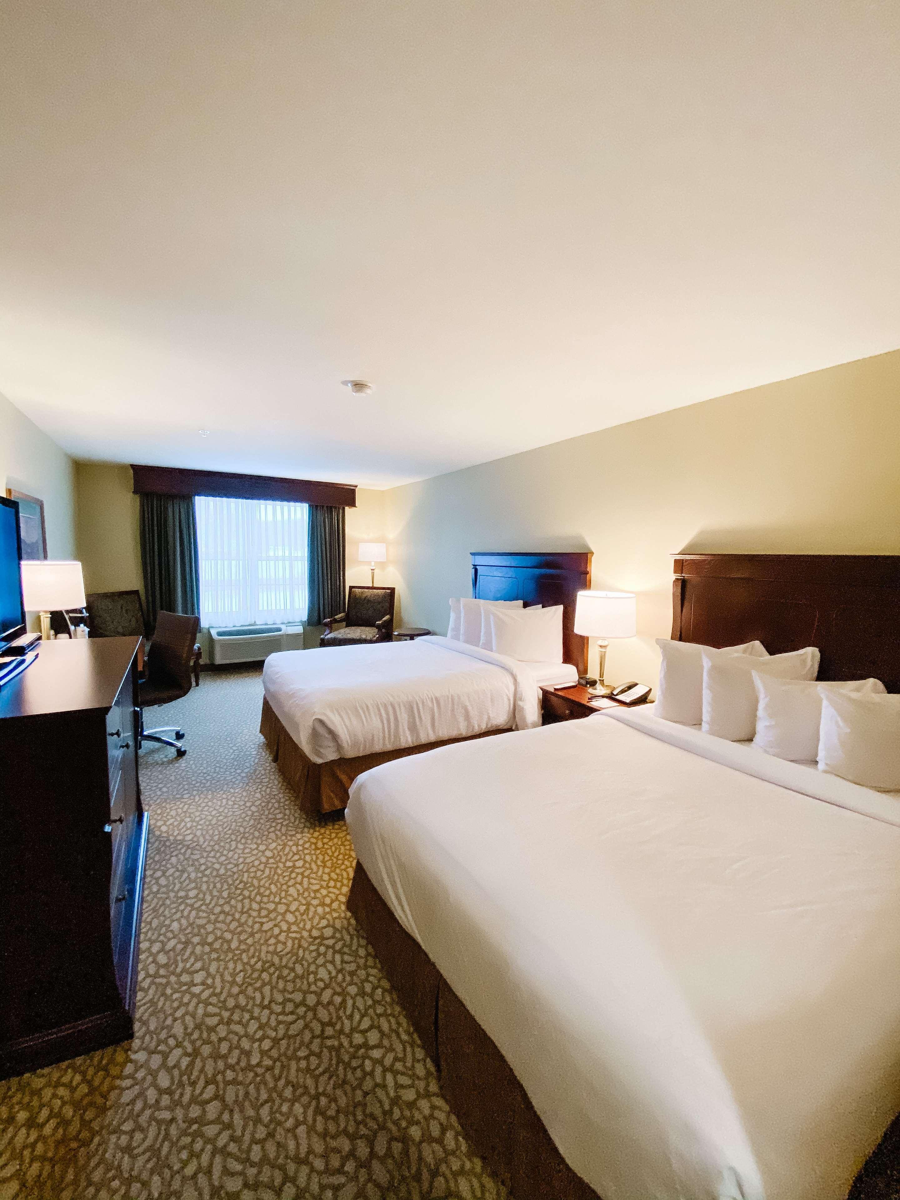 Best Western Plus Grand-Sault Hotel & Suites Esterno foto