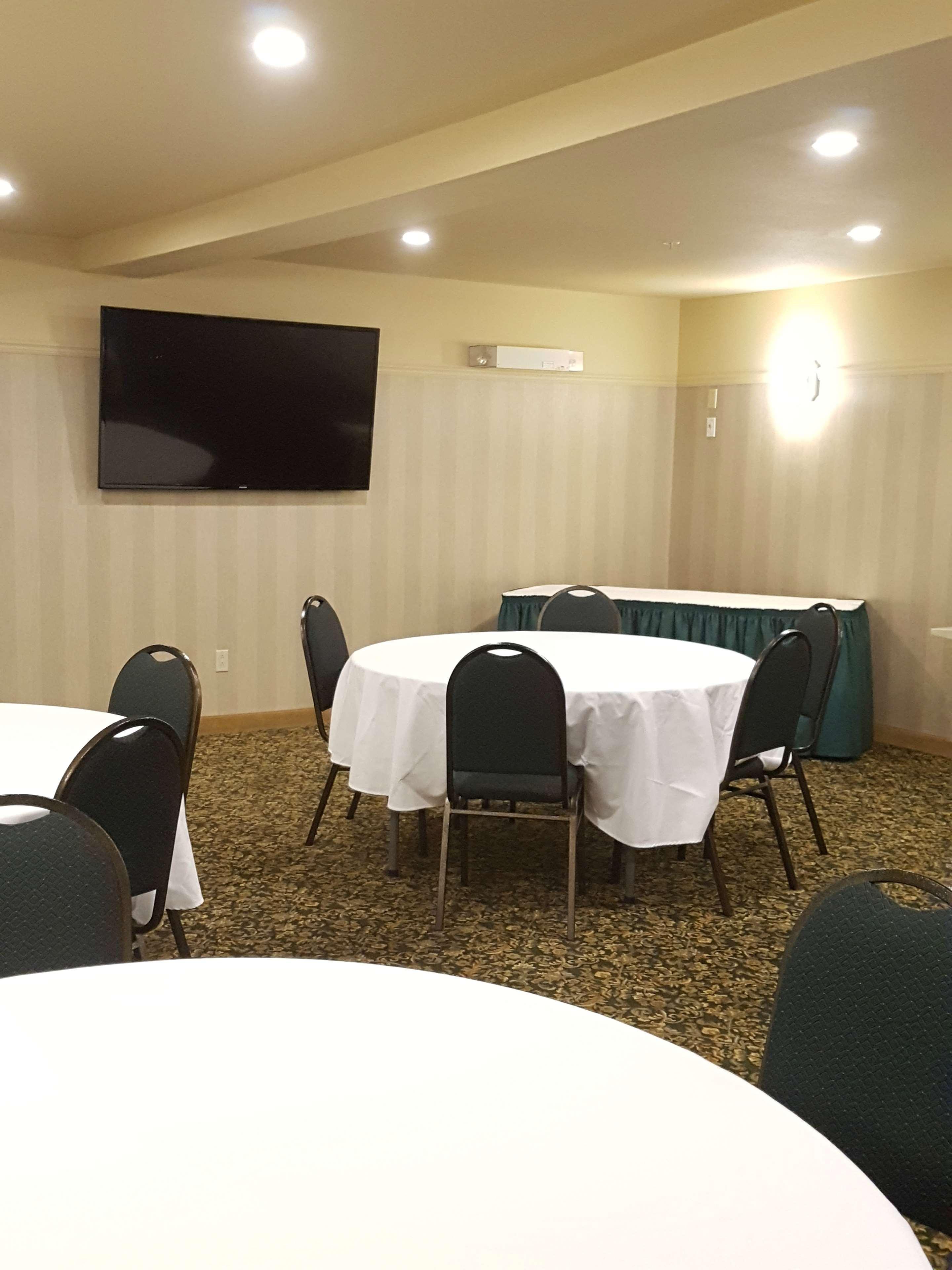 Best Western Plus Grand-Sault Hotel & Suites Esterno foto