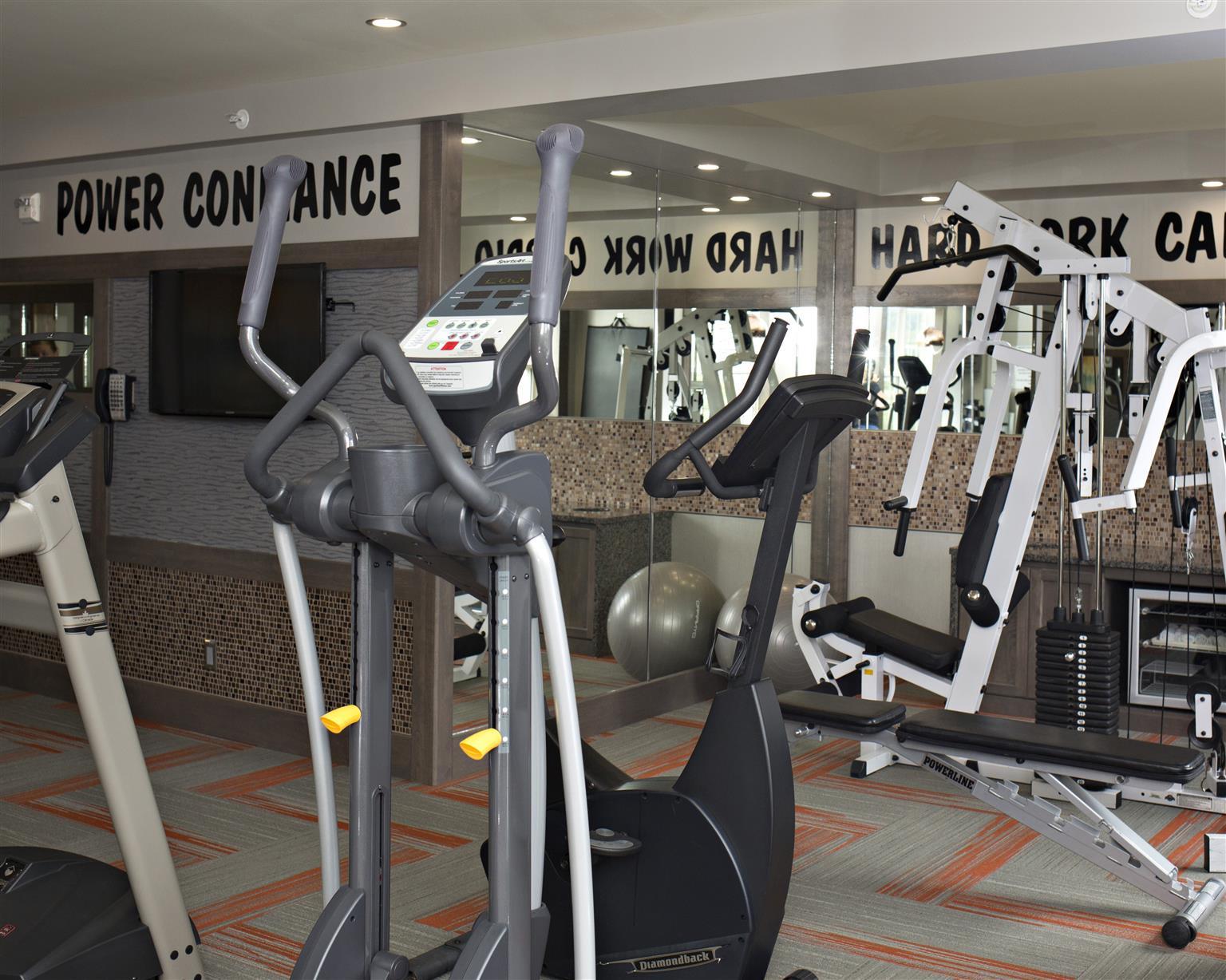 Best Western Plus Grand-Sault Hotel & Suites Esterno foto